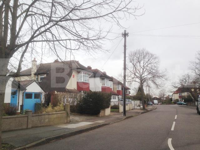 			LET, 3 Bedroom, 1 bath, 1 reception Apartment			 Baxter House Horniman Drive , Forest Hill